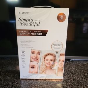 Cordless light up LED vanity mirror